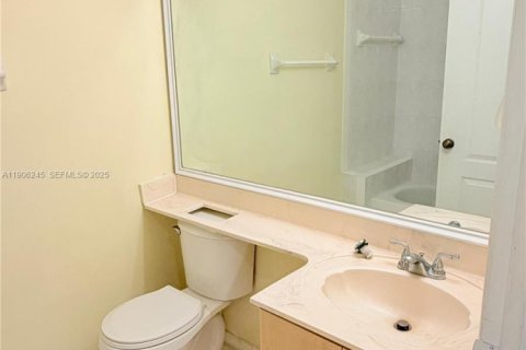 Снять в аренду кондоминиум в Майами, Флорида 2 спальни, 105.91м2, № 1956709 - фото 10