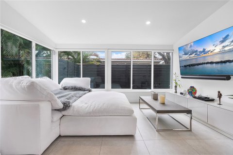 House in Fort Lauderdale, Florida 3 bedrooms, 208.29 sq.m. № 1644832 - photo 14