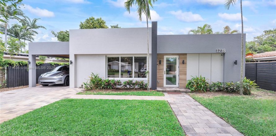 House in Fort Lauderdale, Florida 3 bedrooms, 208.29 sq.m. № 1644832
