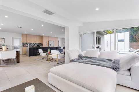 House in Fort Lauderdale, Florida 3 bedrooms, 208.29 sq.m. № 1644832 - photo 16