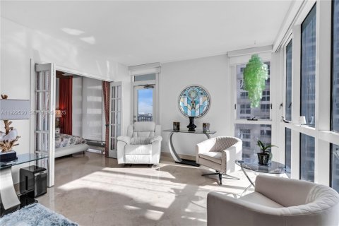 Condo in Miami Beach, Florida, 2 bedrooms  № 2078138 - photo 7