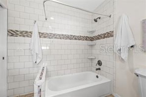 Casa en venta en Saint Pete Beach, Florida, 3 dormitorios, 133.59 m2 № 1675753 - foto 8
