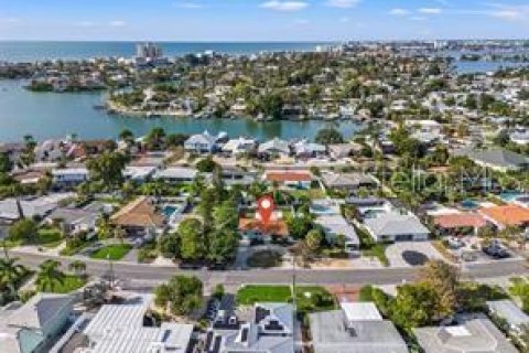 Casa en venta en Saint Pete Beach, Florida, 3 dormitorios, 133.59 m2 № 1675753 - foto 21