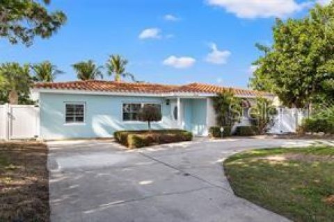 Casa en venta en Saint Pete Beach, Florida, 3 dormitorios, 133.59 m2 № 1675753 - foto 17