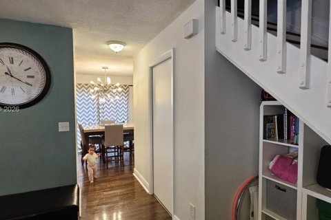 Casa en venta en Miami, Florida, 3 dormitorios, 152.17 m2 № 2011299 - foto 7