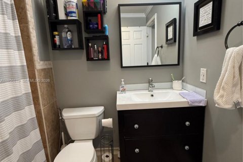 Casa en venta en Miami, Florida, 3 dormitorios, 152.17 m2 № 2011299 - foto 17