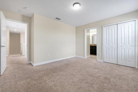 House in Winter Garden, Florida 3 bedrooms, 185.62 sq.m. № 2196261 - photo 25