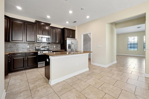 House in Winter Garden, Florida 3 bedrooms, 185.62 sq.m. № 2196261 - photo 11
