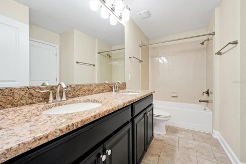 House in Winter Garden, Florida 3 bedrooms, 185.62 sq.m. № 2196261 - photo 27