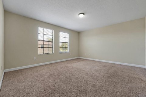 House in Winter Garden, Florida 3 bedrooms, 185.62 sq.m. № 2196261 - photo 19