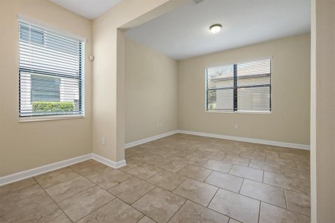 House in Winter Garden, Florida 3 bedrooms, 185.62 sq.m. № 2196261 - photo 17