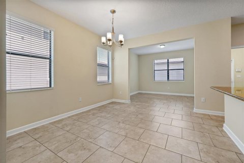 House in Winter Garden, Florida 3 bedrooms, 185.62 sq.m. № 2196261 - photo 10