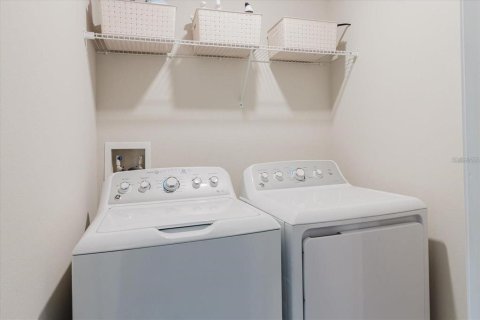 Adosado en alquiler en New Port Richey, Florida, 3 dormitorios, 154.78 m2 № 1834609 - foto 8
