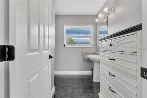 Купить виллу или дом в Клермон, Флорида 11 комнат, 368.54м2, № 2200554 - фото 27