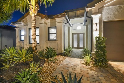 Casa en Boynton Beach, Florida 4 dormitorios, 303.98 m2 № 2185255