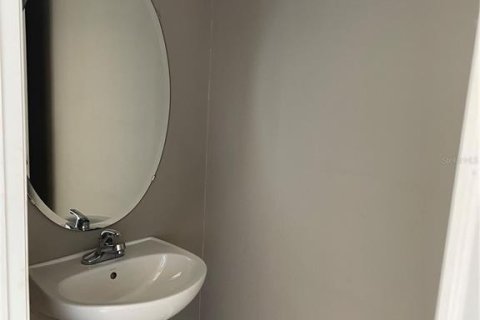 Снять в аренду таунхаус в Киссимми, Флорида 4 комнаты, 128.76м2, № 2280118 - фото 5