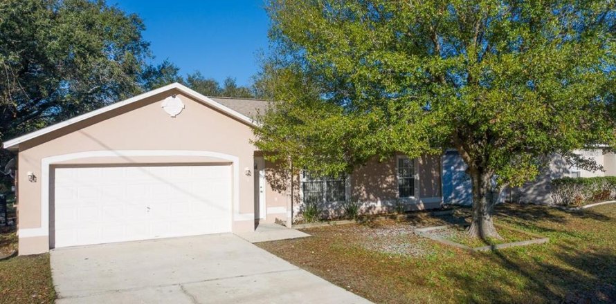 Villa ou maison à Kissimmee, Floride 3 chambres, 112.23 m2 № 2195489