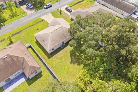 House in Kissimmee, Florida 3 bedrooms, 112.23 sq.m. № 2195489 - photo 30