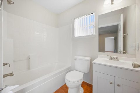 House in Kissimmee, Florida 3 bedrooms, 112.23 sq.m. № 2195489 - photo 20