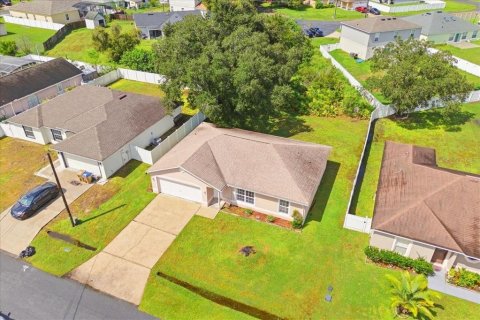 House in Kissimmee, Florida 3 bedrooms, 112.23 sq.m. № 2195489 - photo 27