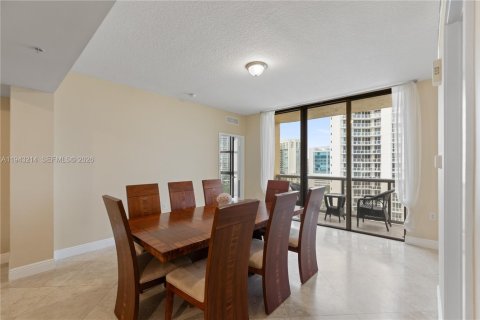 Condominio en venta en Sunny Isles Beach, Florida, 2 dormitorios, 167.04 m2 № 2008640 - foto 11