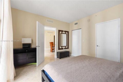 Condominio en venta en Sunny Isles Beach, Florida, 2 dormitorios, 167.04 m2 № 2008640 - foto 18