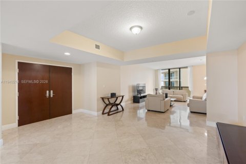 Condominio en venta en Sunny Isles Beach, Florida, 2 dormitorios, 167.04 m2 № 2008640 - foto 9