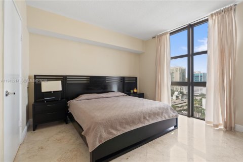 Condominio en venta en Sunny Isles Beach, Florida, 2 dormitorios, 167.04 m2 № 2008640 - foto 17