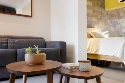 Condo in Miami Beach, Florida  № 1711179 - photo 14