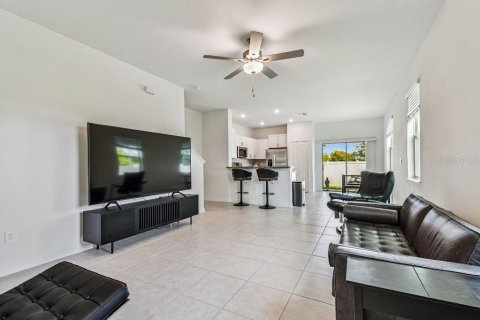 Adosado en venta en New Port Richey, Florida, 2 dormitorios, 143.16 m2 № 1906309 - foto 10