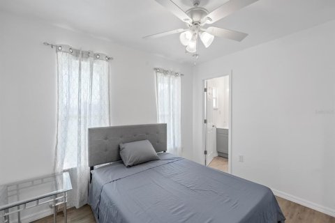 Immobilier commercial à vendre à Port Charlotte, Floride: 4 chambres, 176.89 m2 № 2233406 - photo 27