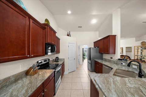 House in Ocala, Florida 4 bedrooms, 215.16 sq.m. № 2235405 - photo 11