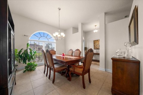 House in Ocala, Florida 4 bedrooms, 215.16 sq.m. № 2235405 - photo 4