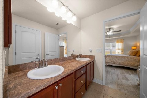 House in Ocala, Florida 4 bedrooms, 215.16 sq.m. № 2235405 - photo 19