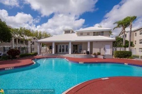 Condominio en alquiler en Oakland Park, Florida, 1 dormitorio, 74.69 m2 № 2052261 - foto 14