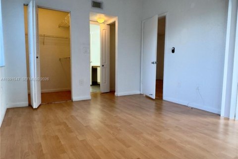 Condominio en alquiler en Oakland Park, Florida, 1 dormitorio, 74.69 m2 № 2052261 - foto 7