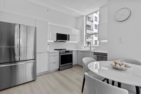 Купить кондоминиум в Майами, Флорида 2 спальни, 96.25м2, № 1957821 - фото 7