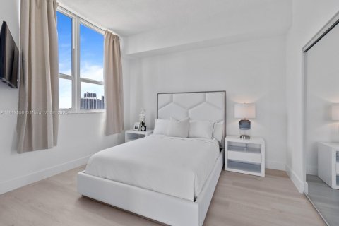 Купить кондоминиум в Майами, Флорида 2 спальни, 96.25м2, № 1957821 - фото 13