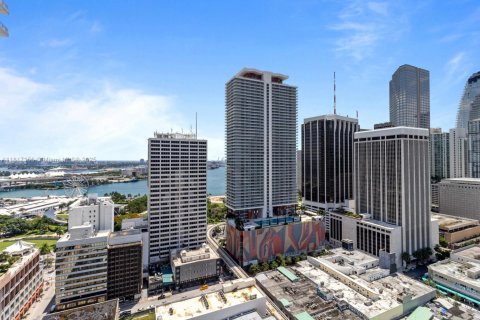 Купить кондоминиум в Майами, Флорида 2 спальни, 96.25м2, № 1957821 - фото 1