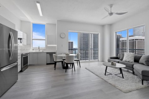 Купить кондоминиум в Майами, Флорида 2 спальни, 96.25м2, № 1957821 - фото 3