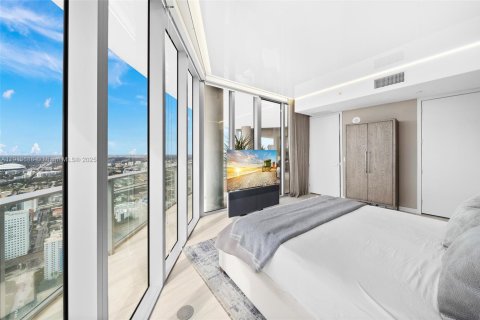 Copropriété à vendre à Miami, Floride: 5 chambres, 307.69 m2 № 2015688 - photo 27