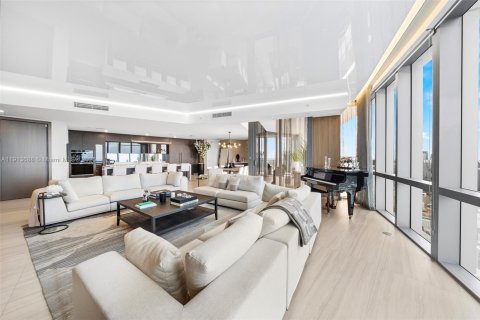 Copropriété à vendre à Miami, Floride: 5 chambres, 307.69 m2 № 2015688 - photo 5