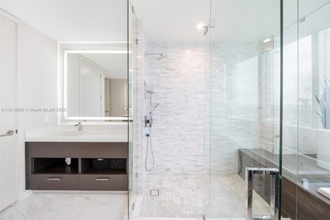 Copropriété à vendre à Miami, Floride: 5 chambres, 307.69 m2 № 2015688 - photo 30