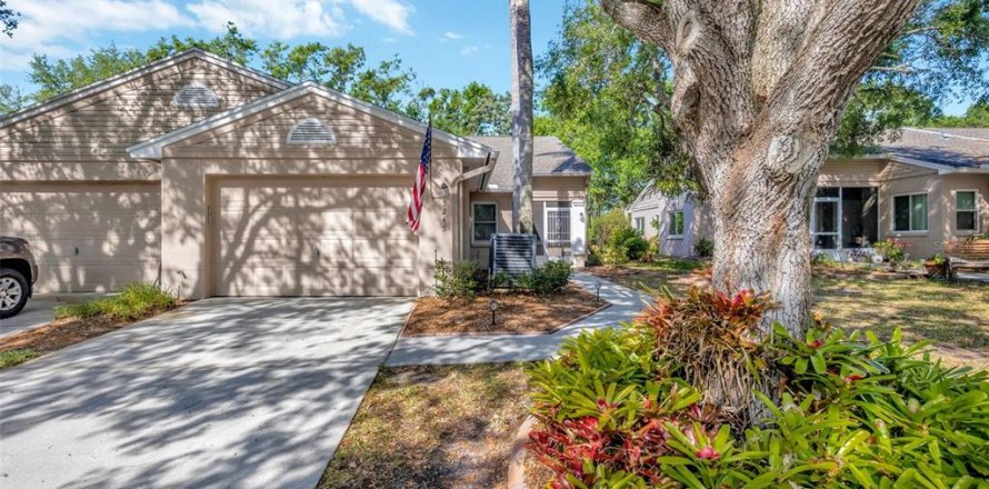 Casa en Zephyrhills, Florida 3 dormitorios, 141.21 m2 № 1602175