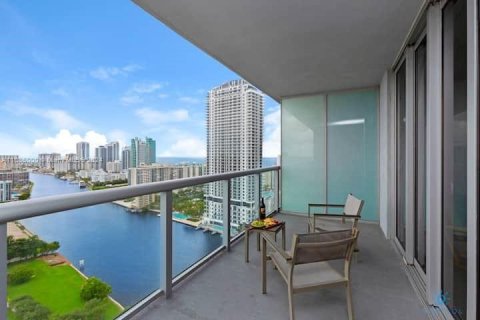 Copropriété à vendre à Hallandale Beach, Floride: 2 chambres, 94.76 m2 № 2088534 - photo 7