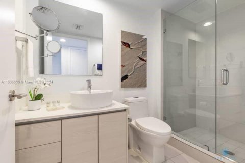 Copropriété à vendre à Hallandale Beach, Floride: 2 chambres, 94.76 m2 № 2088534 - photo 3