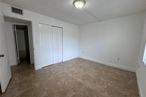 Copropriété à louer à Sunrise, Floride: 2 chambres, 87.7 m2 № 2386819 - photo 18