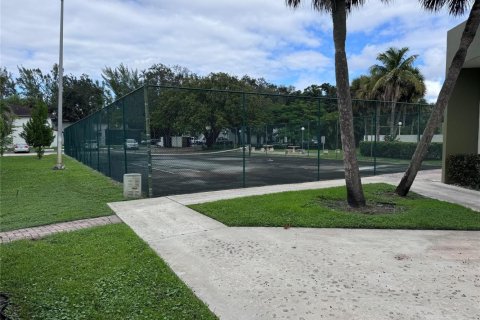 Copropriété à louer à Sunrise, Floride: 2 chambres, 87.7 m2 № 2386819 - photo 29