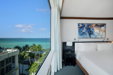 Condominio en venta en Miami Beach, Florida, 2 dormitorios, 82.4 m2 № 1667484 - foto 9