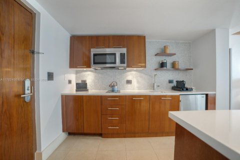 Condominio en venta en Miami Beach, Florida, 2 dormitorios, 82.4 m2 № 1667484 - foto 5